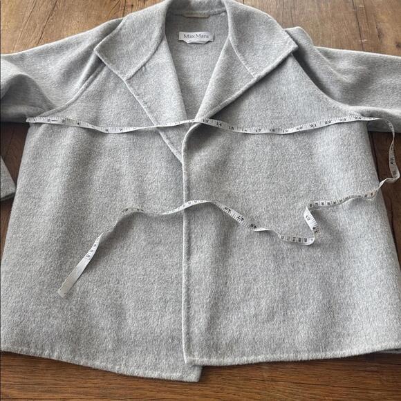 Max Mara Italy Light Gray Skirt and Jacket Set Wool - Picture 7 of 15